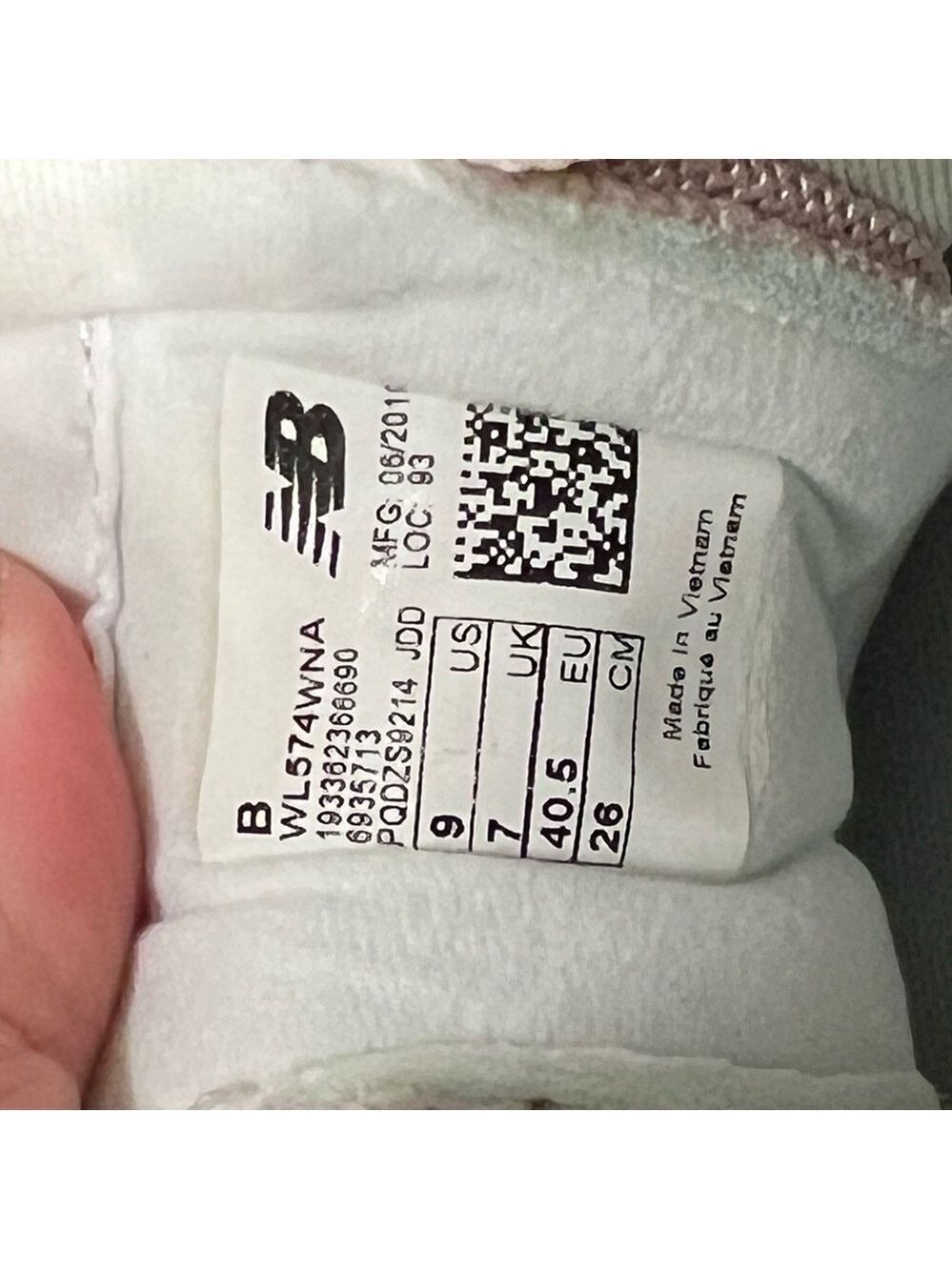New Balance 547 Series Cream and Pink Sneakers (Gently used) - Picture 6 of 8